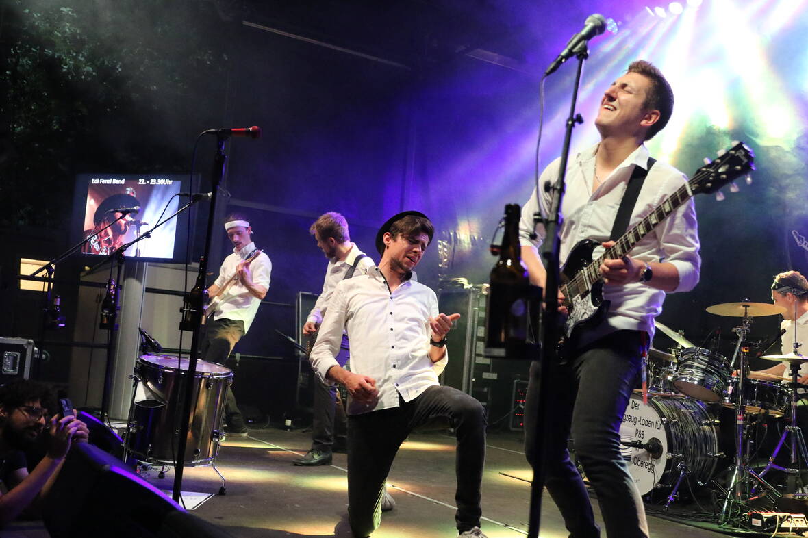 Technischer Sachbearbeiter bei Tag, Rocksänger bei Nacht | © NeoVac